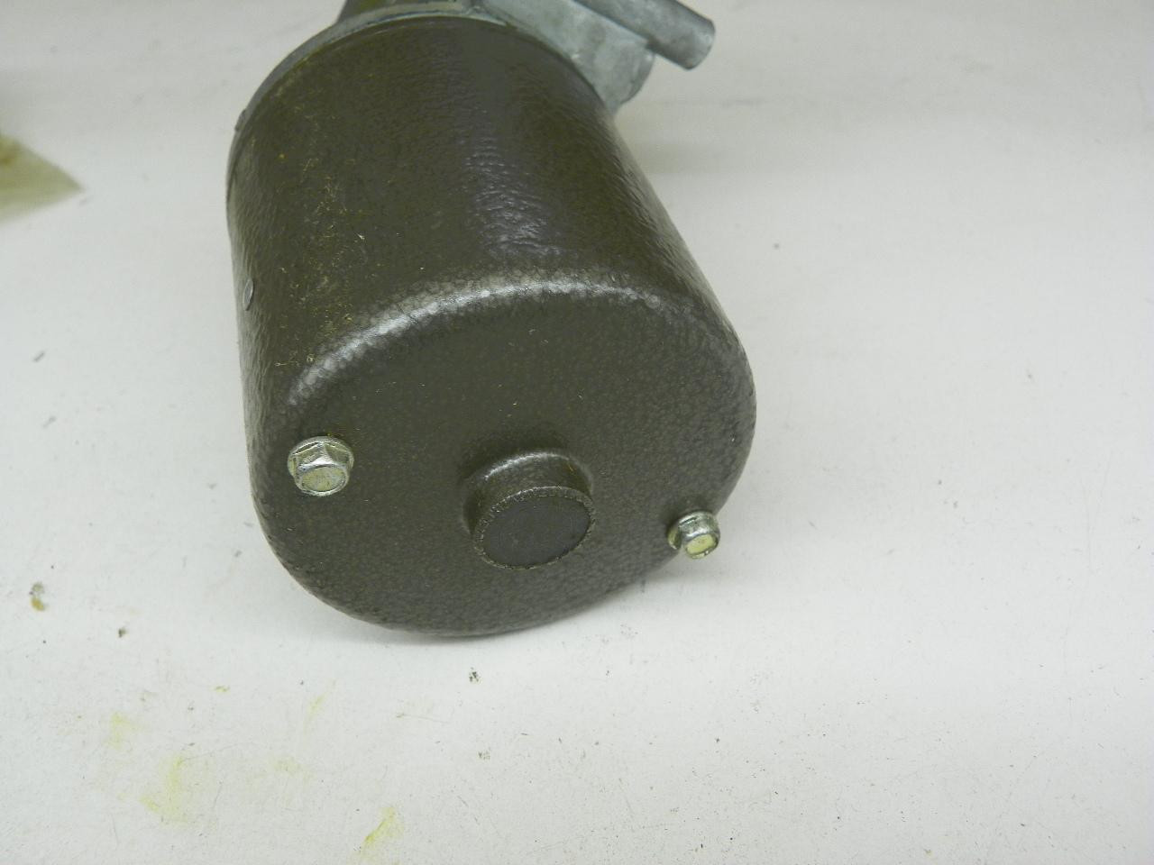 Lucas 75680 Wiper Motor NOS for vintage auto restoration - Image 5