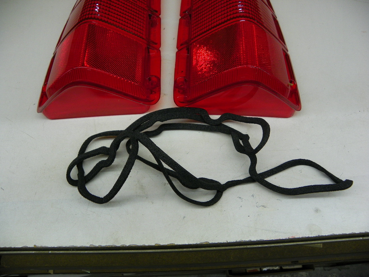 Glo-Brite 4790 Tail Light Lens Pair for 1972-1980 Dodge D/W Series Truck restoration. - Image 3