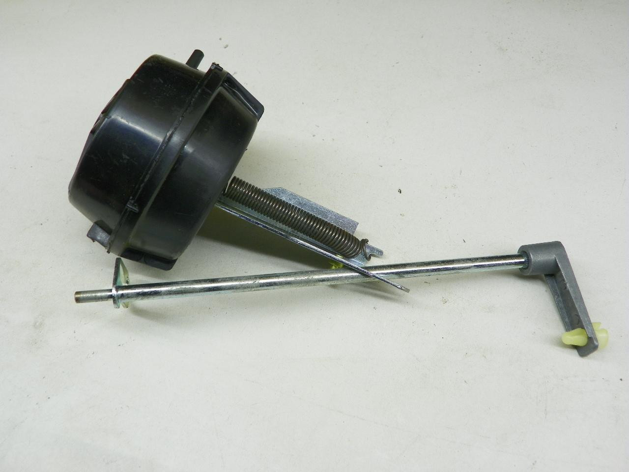 Delco 15-7995 HVAC Vacuum Motor & Shaft Assembly for 1977-1984 GM models restoration. - Image 3