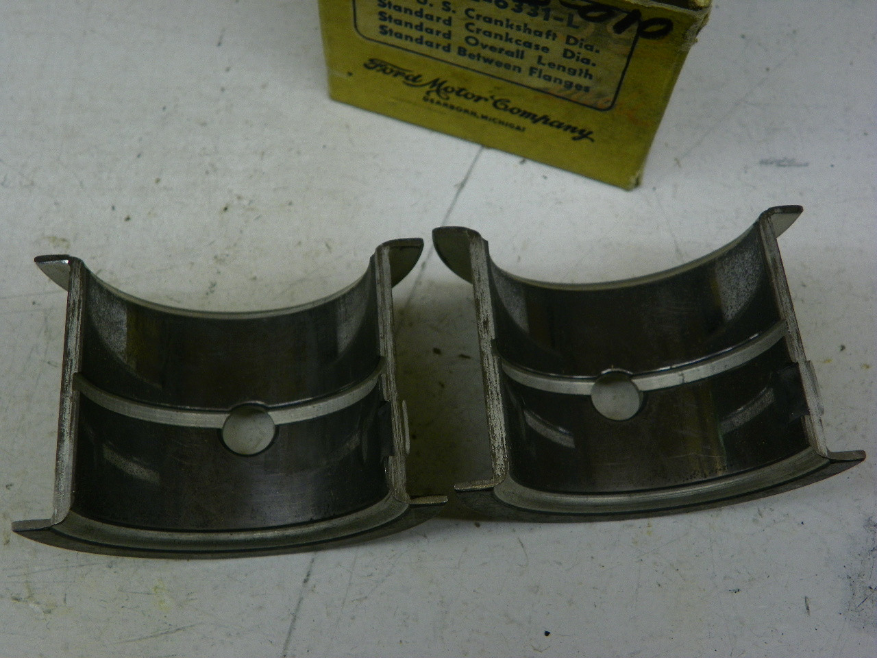 Ford 52-6331-L Crankshaft Main Rear Bearing for restoration. - Image 5