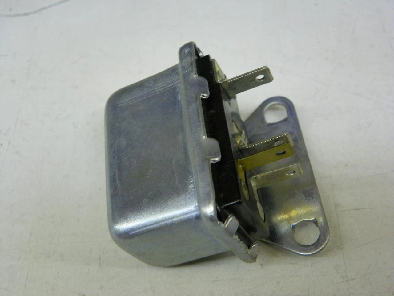 GM 391948 Relay for 1961-1984 Chevrolet Pontiac Oldsmobile Buick Cadillac HVAC Fast Idle Window Defogger Headlight Actuator restoration. - Image 4