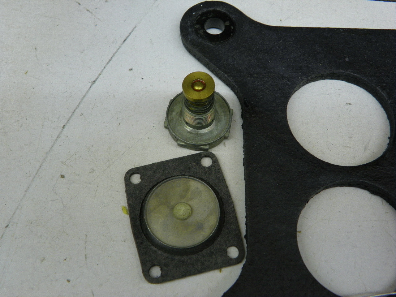 GM 796272 Carburetor Service Kit for 1973-1978 Chevrolet GMC Series 60 65 trucks restoration. - Image 4