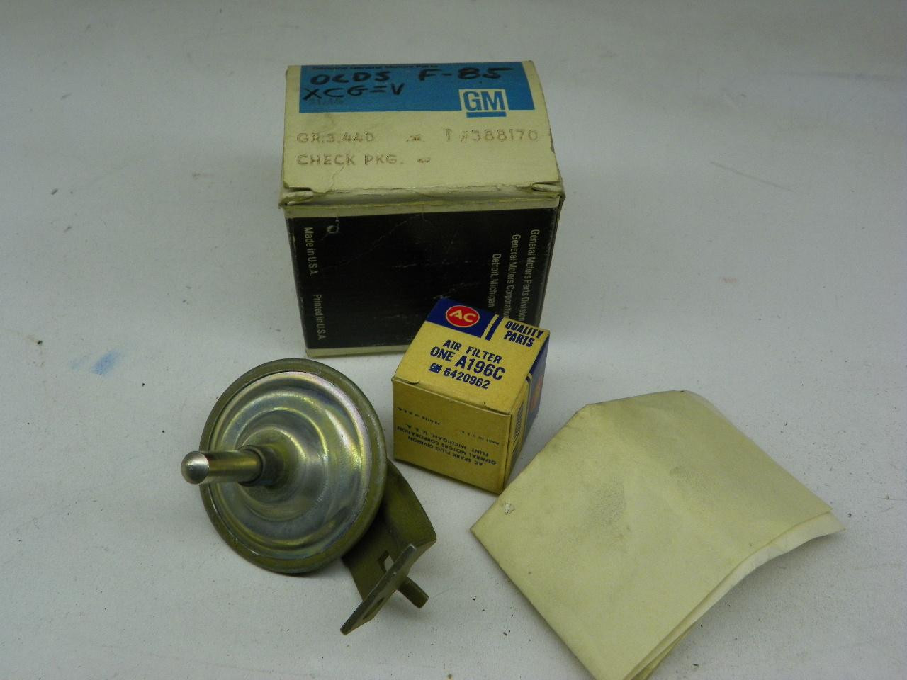GM 388170 Throttle Return Check & Filter for 1961-1963 Oldsmobile F-85 2BBL restoration. - Image 1
