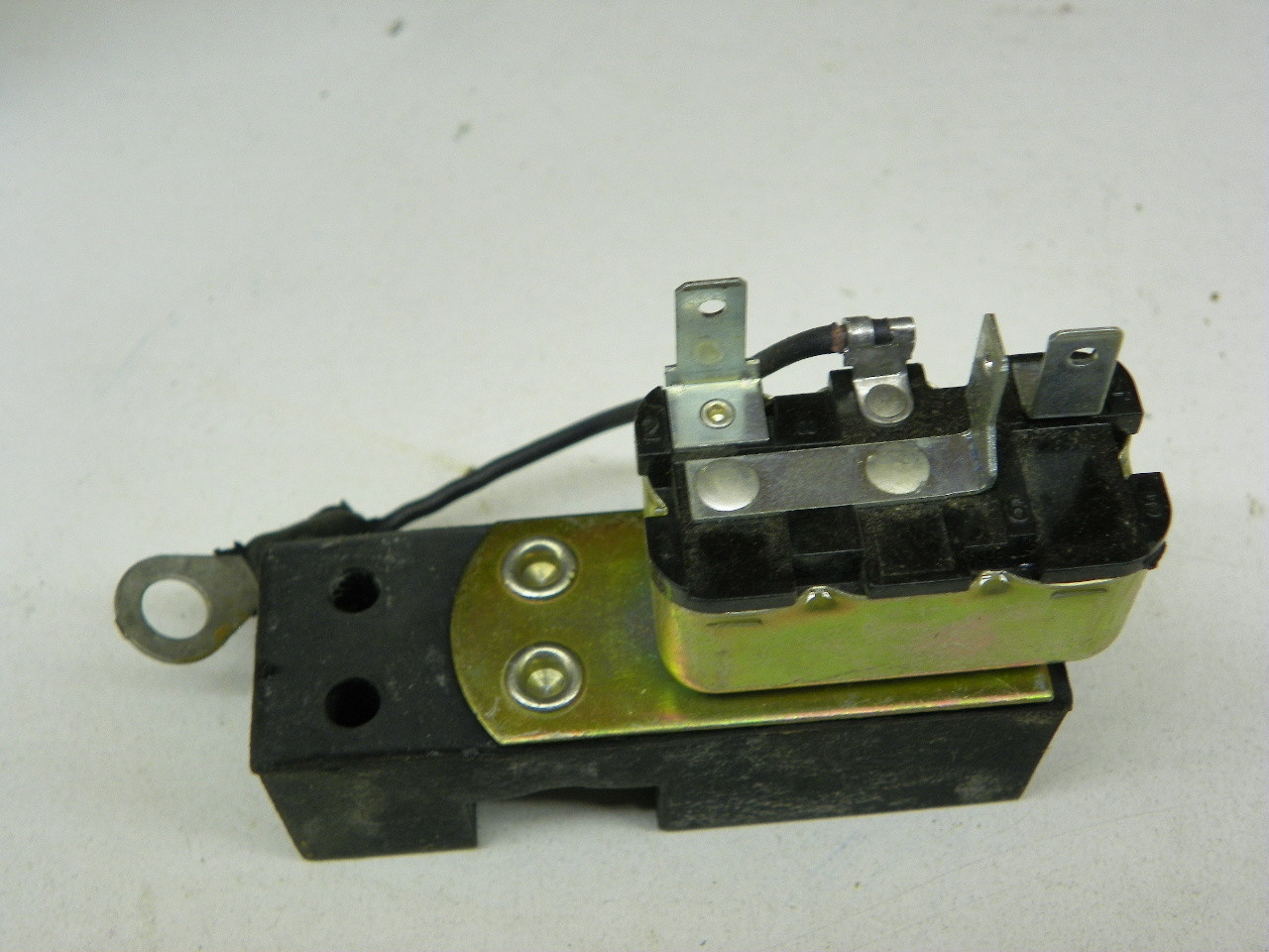 General Motors 409358 Relay NOS for vintage auto restoration - Image 3
