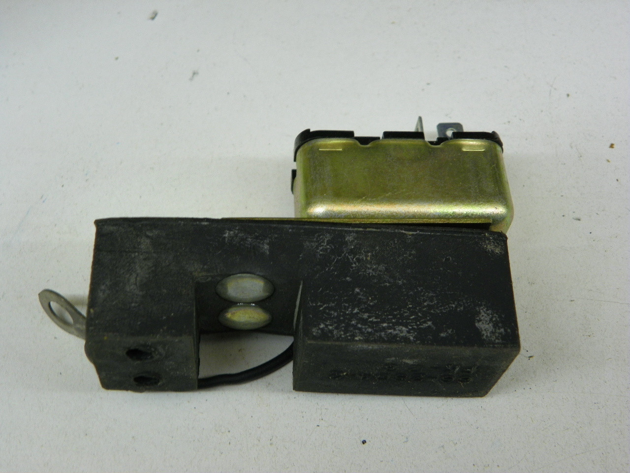 General Motors 409358 Relay NOS for vintage auto restoration - Image 4
