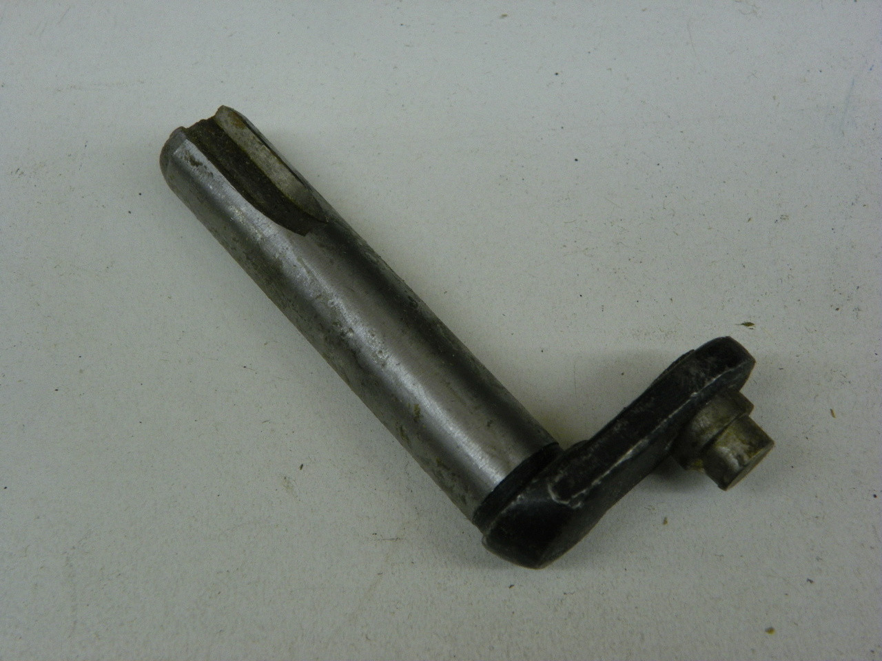 GM 591209 Gear Shifter Operating Shaft Pin Assembly for 1941-1948 Chevrolet Passenger Car restoration. - Image 3