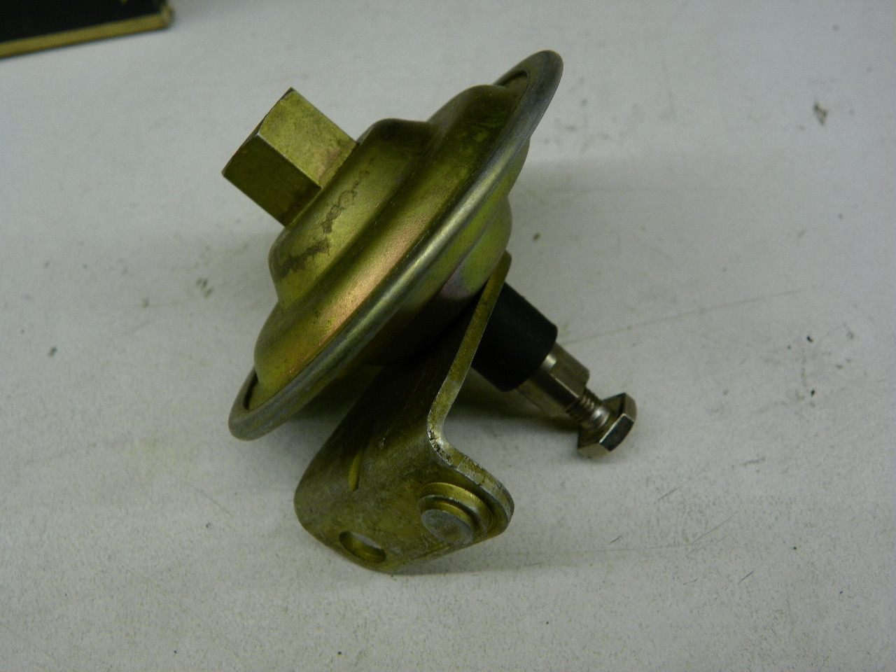 Delco Rochester 577287 Dash Pot Assembly for 1959-1962 Oldsmobile V8 4-Barrel restoration. - Image 4