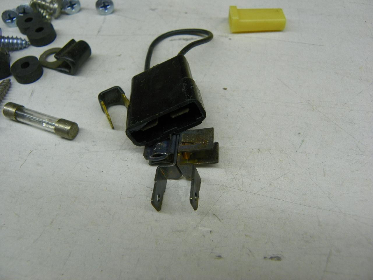 Delco Guide 985184 Electrical Hardware Kit for vintage auto restoration. - Image 6