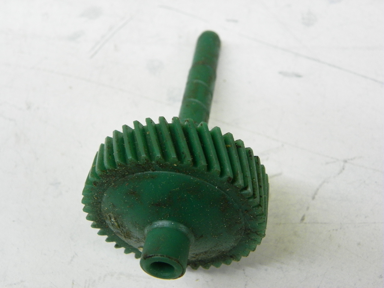 GM 1362049 Transmission Speedometer Gear NOS for vintage auto restoration. - Image 3