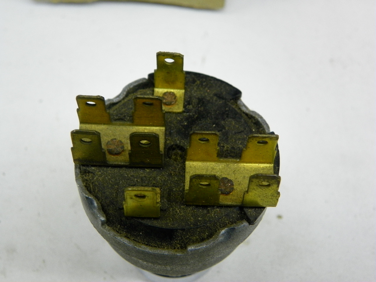 Delco-Remy 1116540 Ignition Switch for vintage auto restoration - Image 4
