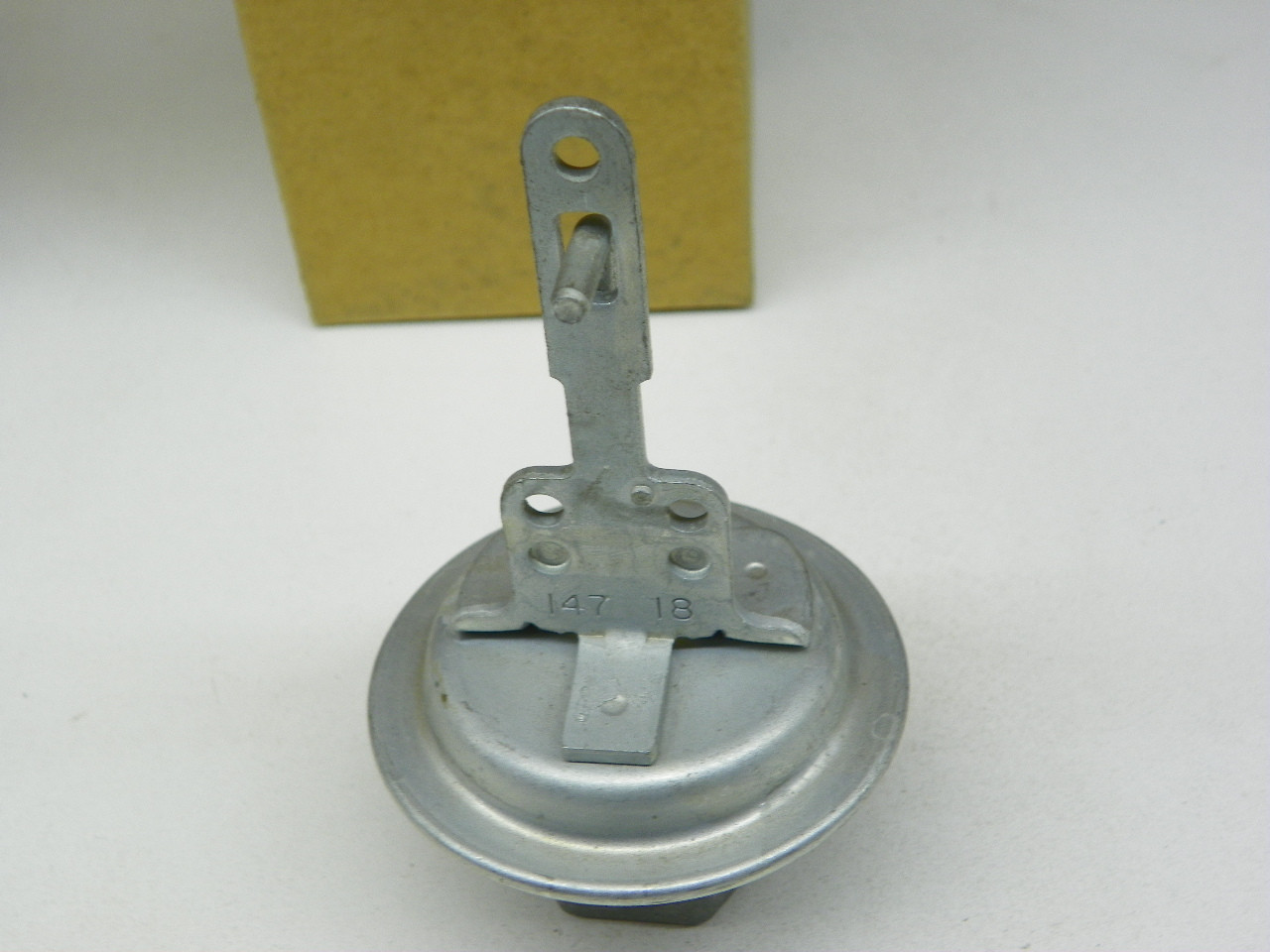 Delco Remy 1116147 Vacuum Control for 1959 Pontiac 8-Cylinder restoration - Image 7
