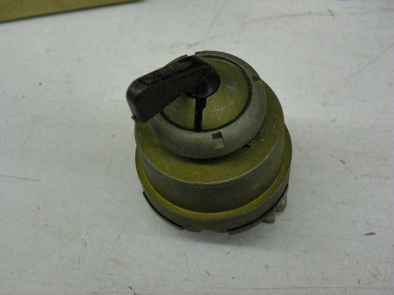 Delco Remy 1116575 Ignition Switch for vintage automotive restoration - Image 6