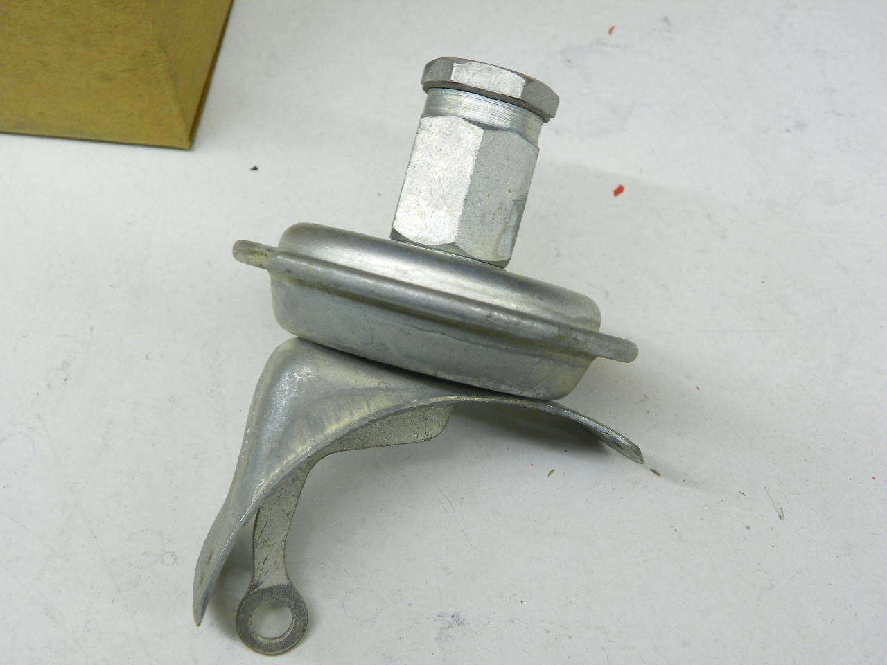Delco 1116067 Vacuum Advance for 1952-1954 Henry J 6 Cylinder restoration. - Image 3