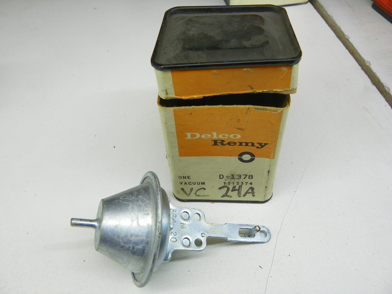 Delco Remy D-1378 Vacuum Advance for 1967-1969 Pontiac V8 Hi-Performance restoration. - Image 1