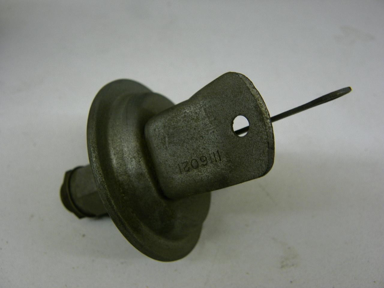 Delco-Remy 1116021 Vacuum Advance for 1940-1948 Pontiac 8-Cylinder distributor restoration. - Image 4