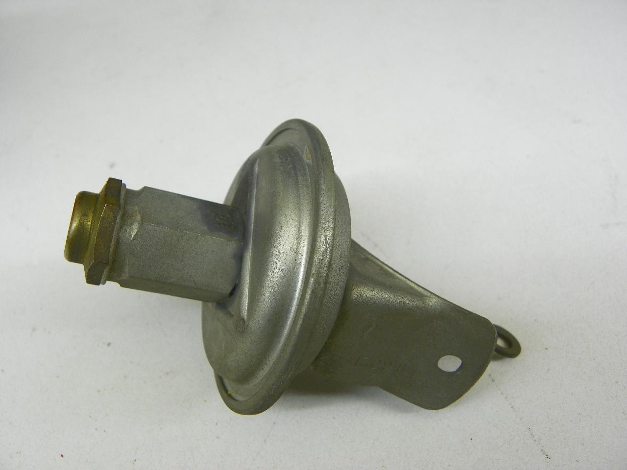Delco-Remy 1116021 Vacuum Advance for 1940-1948 Pontiac 8-Cylinder distributor restoration. - Image 3