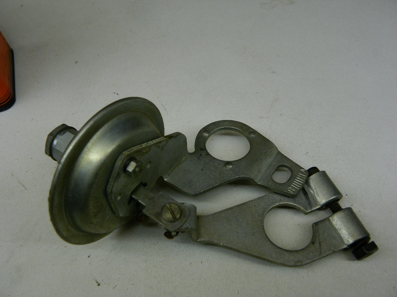 Remy 1116045 Distributor Vacuum Advance for 1948-1952 Nash 6 Cyl restoration. - Image 5