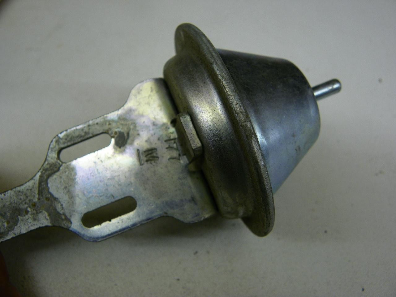 Delco Remy 1116177 Distributor Vacuum Advance for 1960-1961 Chevrolet Corvair restoration. - Image 4