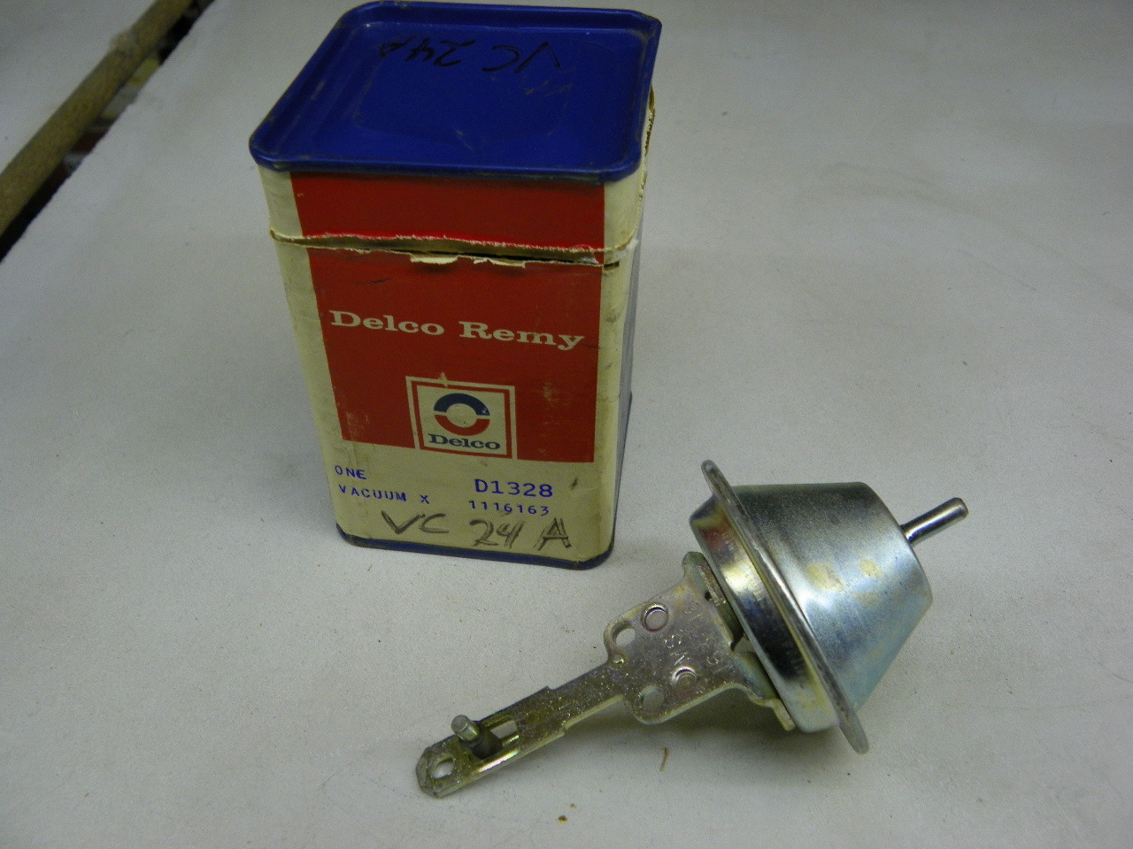 Delco Remy 1116163 Distributor Vacuum Advance for 1965-1970 Chevrolet Corvette 350 396 427 restoration. - Image 1