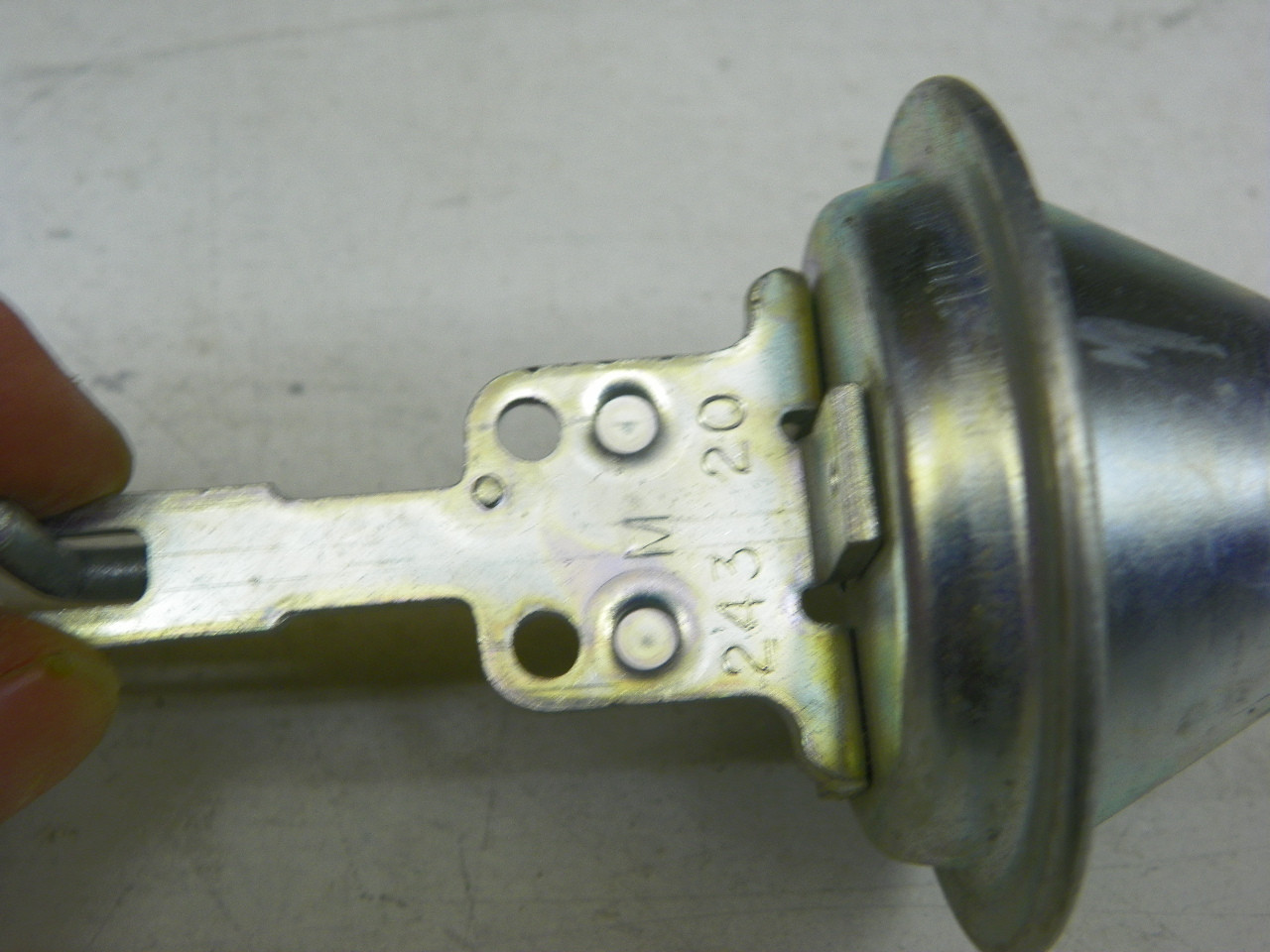 Delco Remy 1116243 Vacuum Advance for 1961-1966 Pontiac GTO Full Size 389 421 V8 restoration. - Image 4