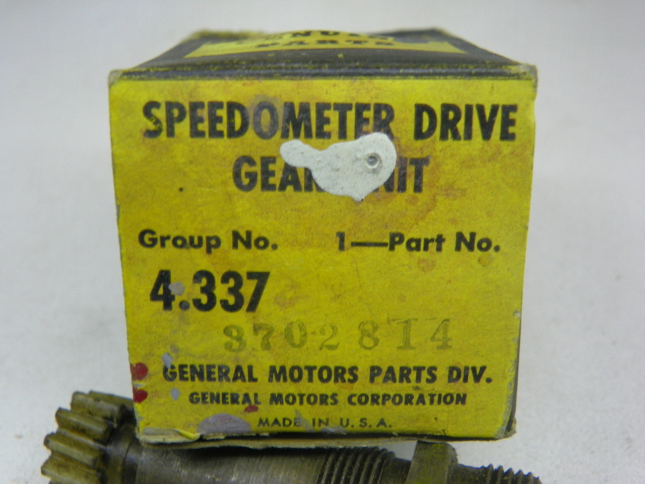 GM 3702814 Speedometer Drive Gear Kit for 1953-1954 Chevrolet Passenger Manual Transmission restoration. - Image 2
