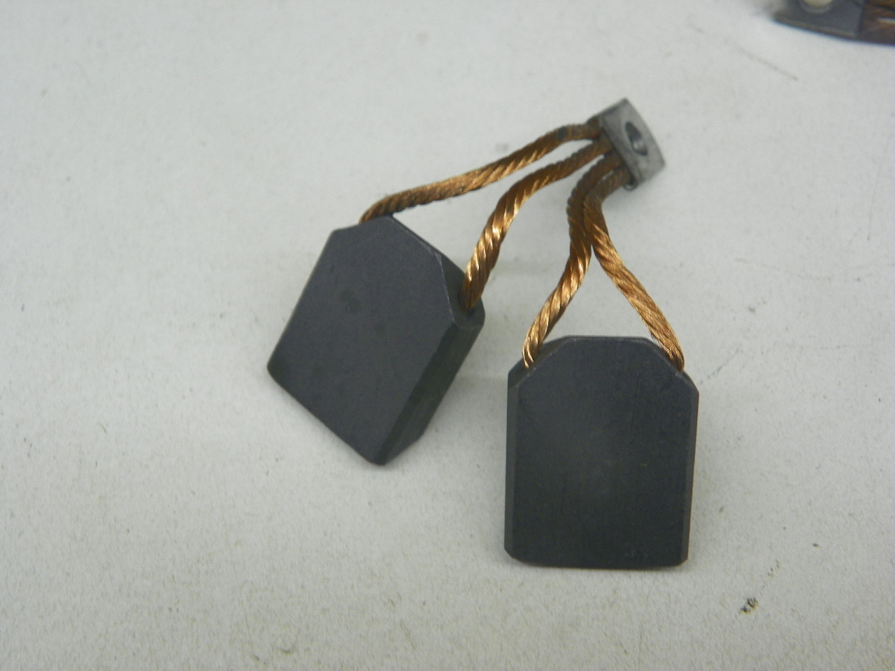 Delco Remy D-715 Brushes for vintage auto restoration - Image 4
