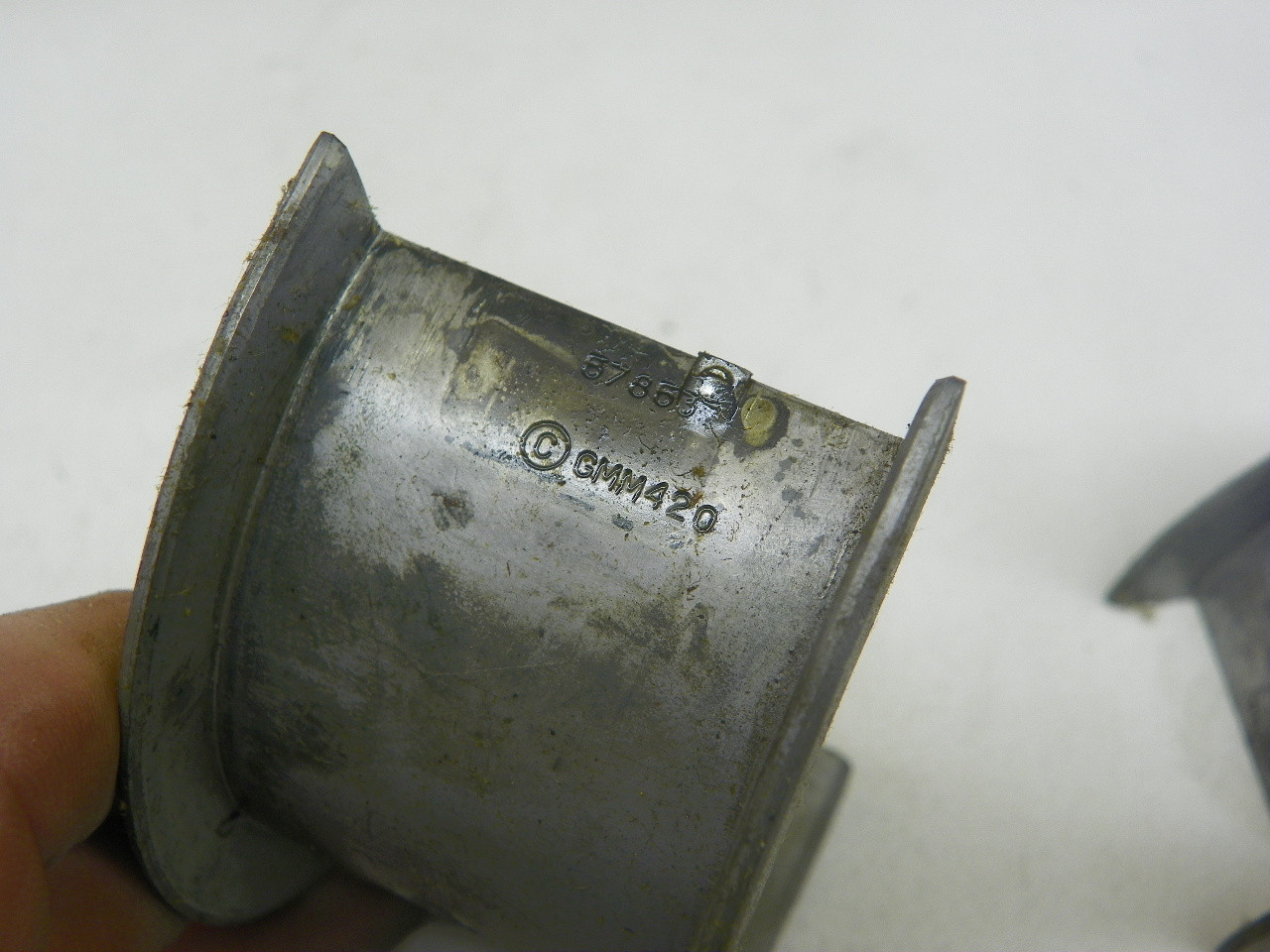 GM 3876085 Crankshaft Rear Bearing for 1962-1967 Chevy Chevelle V8 restoration. - Image 6
