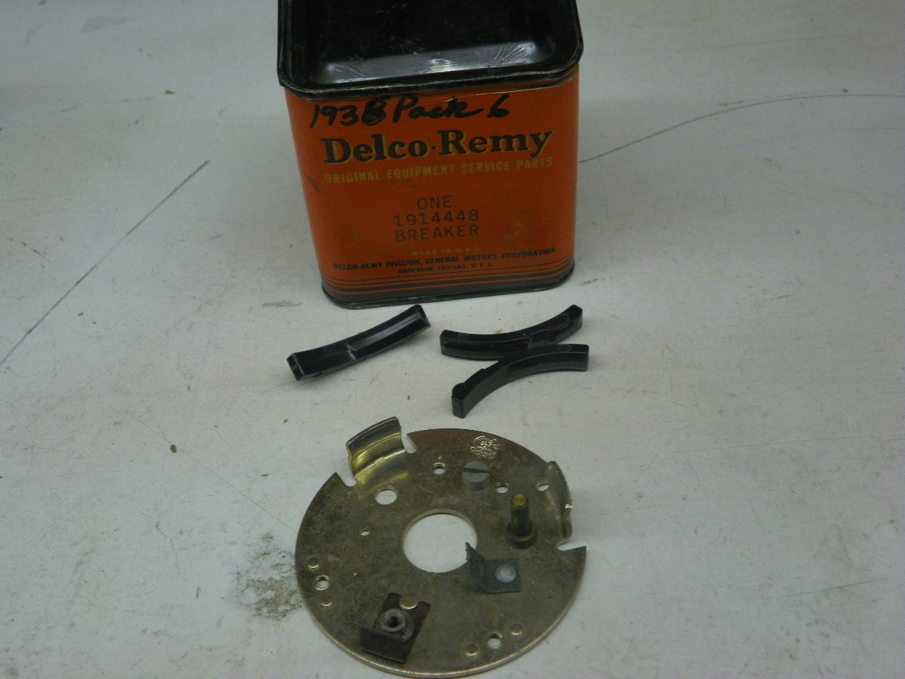 Delco-Remy 1914448 Distributor Breaker Plate for 1937-1948 Pontiac Oldsmobile 6-Cyl restoration. - Image 1