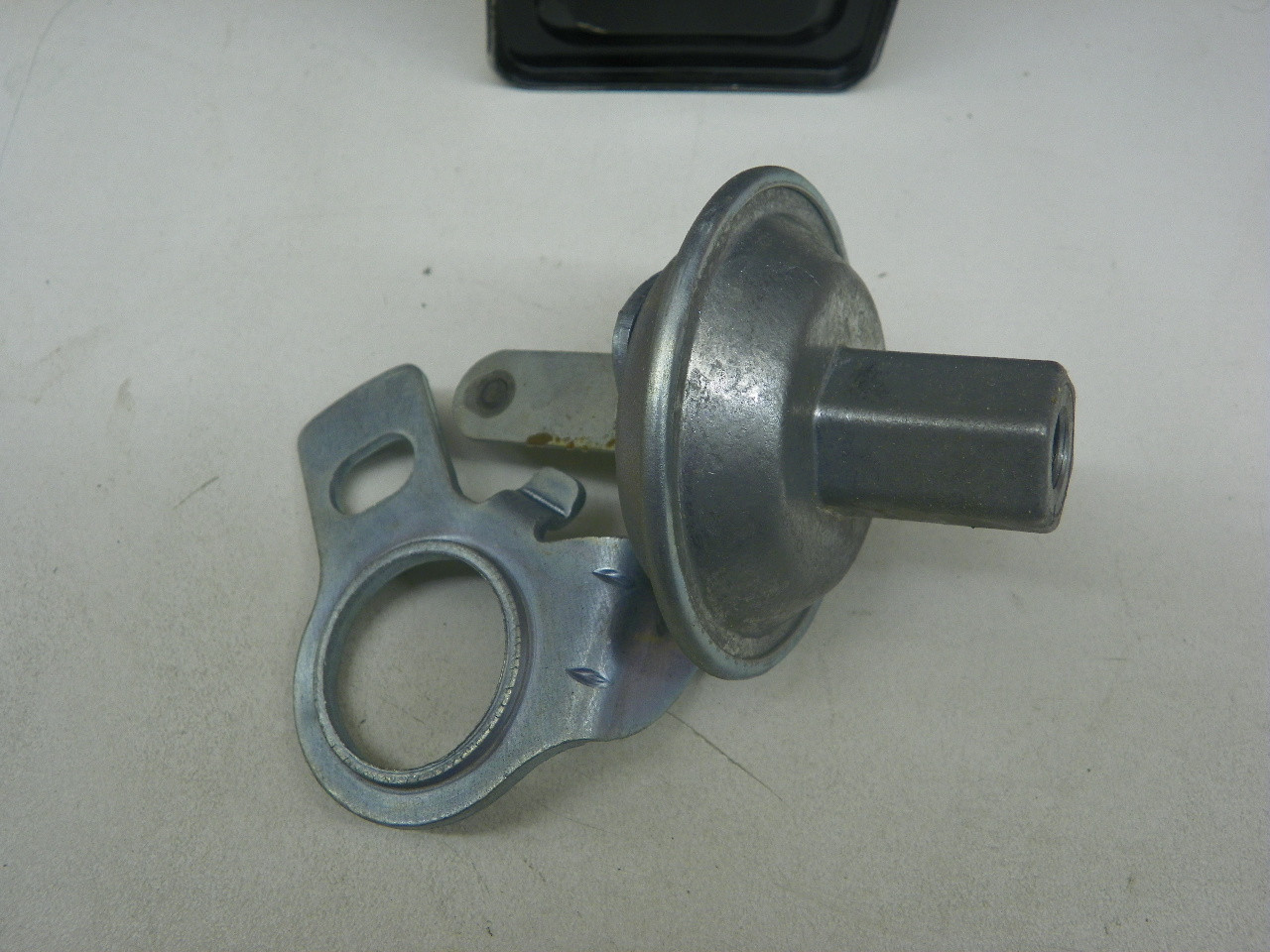 Delco Remy 1918889 Distributor Vacuum Advance for 1951-52 1959-62 Chevrolet 6 Cyl. restoration. - Image 3