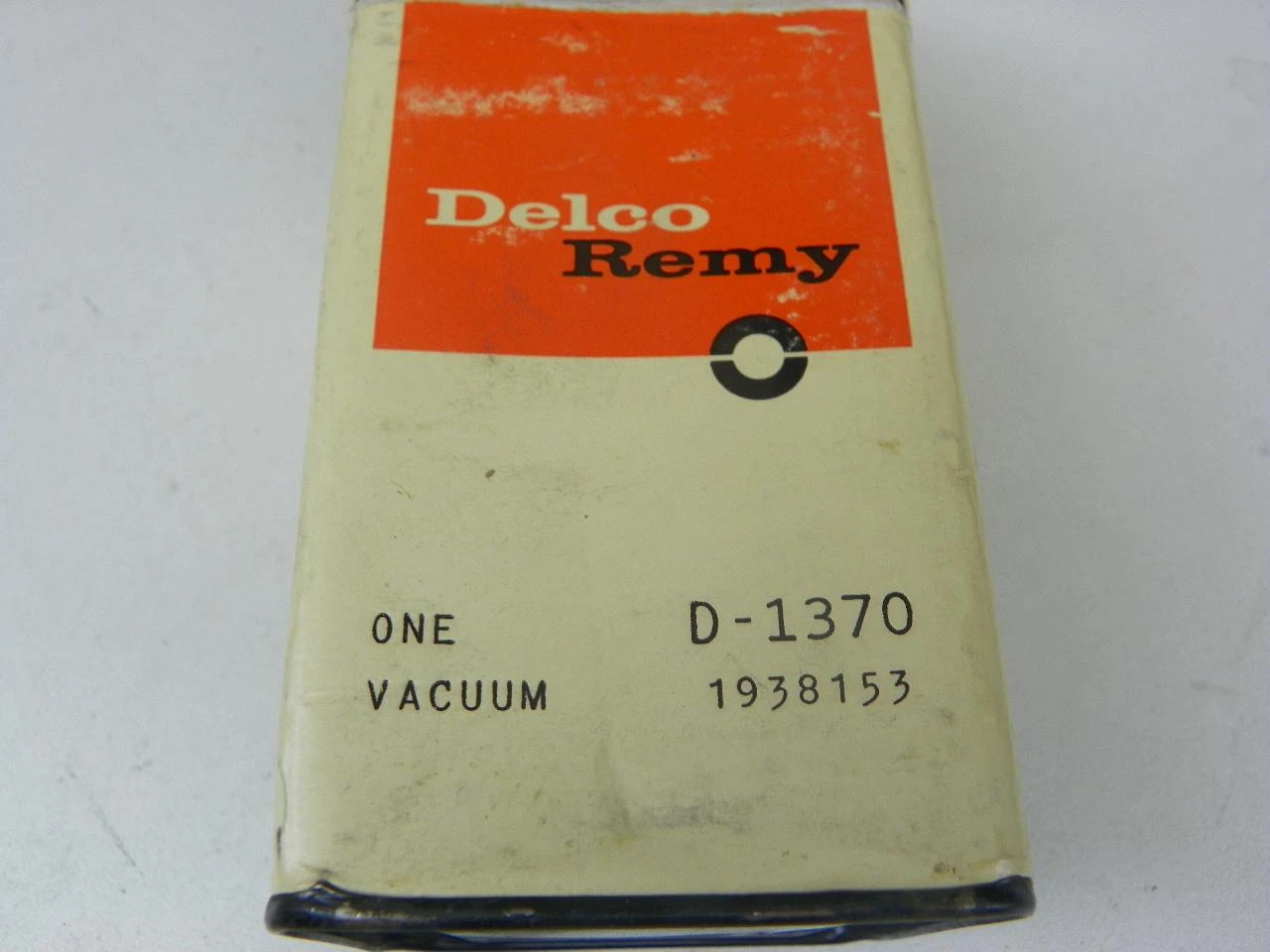 Delco Remy D-1370 Vacuum Advance for 1961-1965 International Harvester Scout Truck restoration. - Image 2
