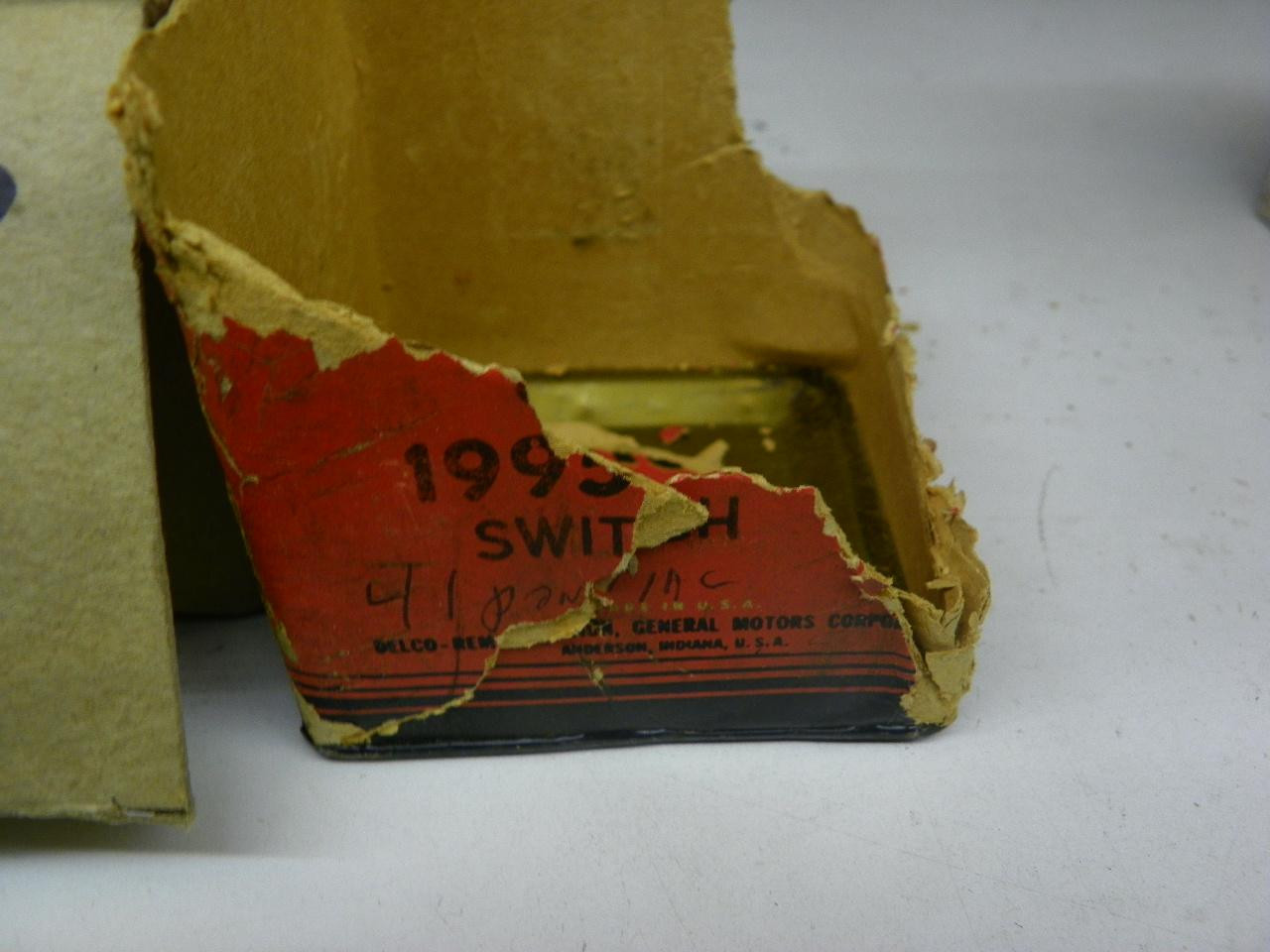 Delco-Remy 1995018 Headlight Switch for 1942-1948 Pontiac restoration. - Image 3