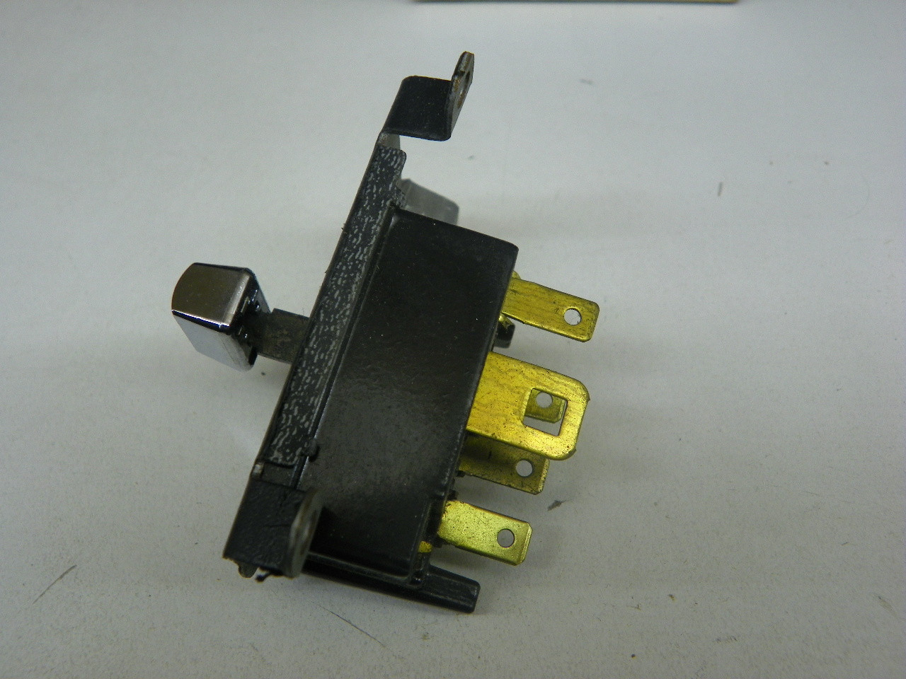 Delco Remy 1994131 Wiper Switch for 1972 Chevrolet Chevelle Malibu El Camino Monte Carlo Two-Speed Wipers restoration. - Image 4