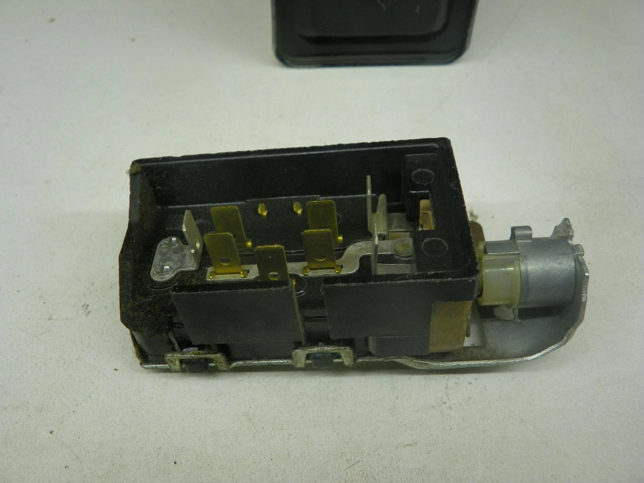 Delco Remy D-1518 Headlight Switch for 1957-63 Chevrolet Bel Air Impala Corvette restoration. - Image 5