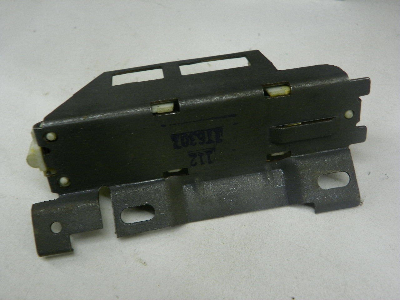 Delco Remy D1418A Column Lock Ignition Switch Assembly for restoration. - Image 8