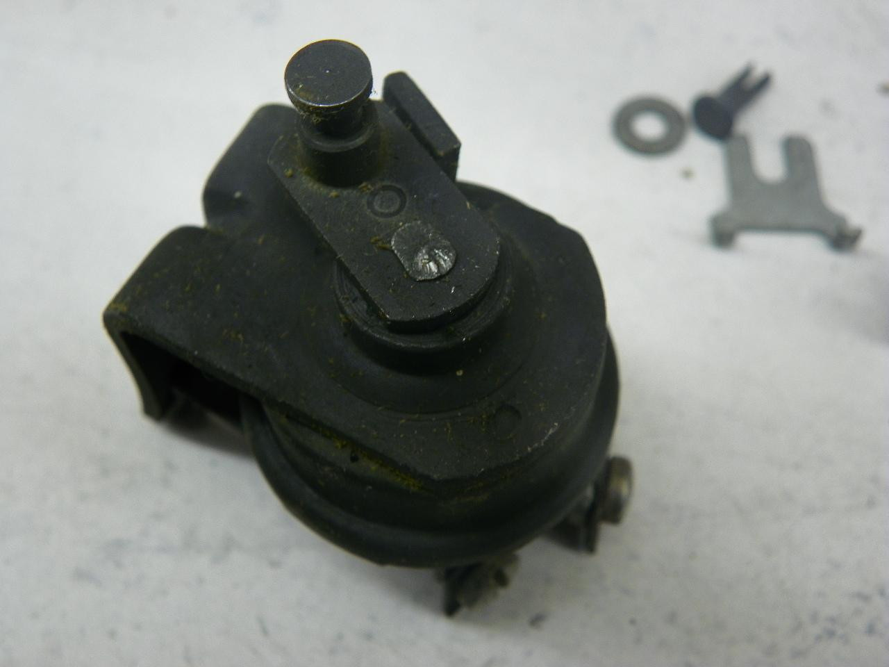 Delco-Remy 1909692 Ignition Reversing Switch for 1941-1948 Chevrolet Starting Motor restoration. - Image 8