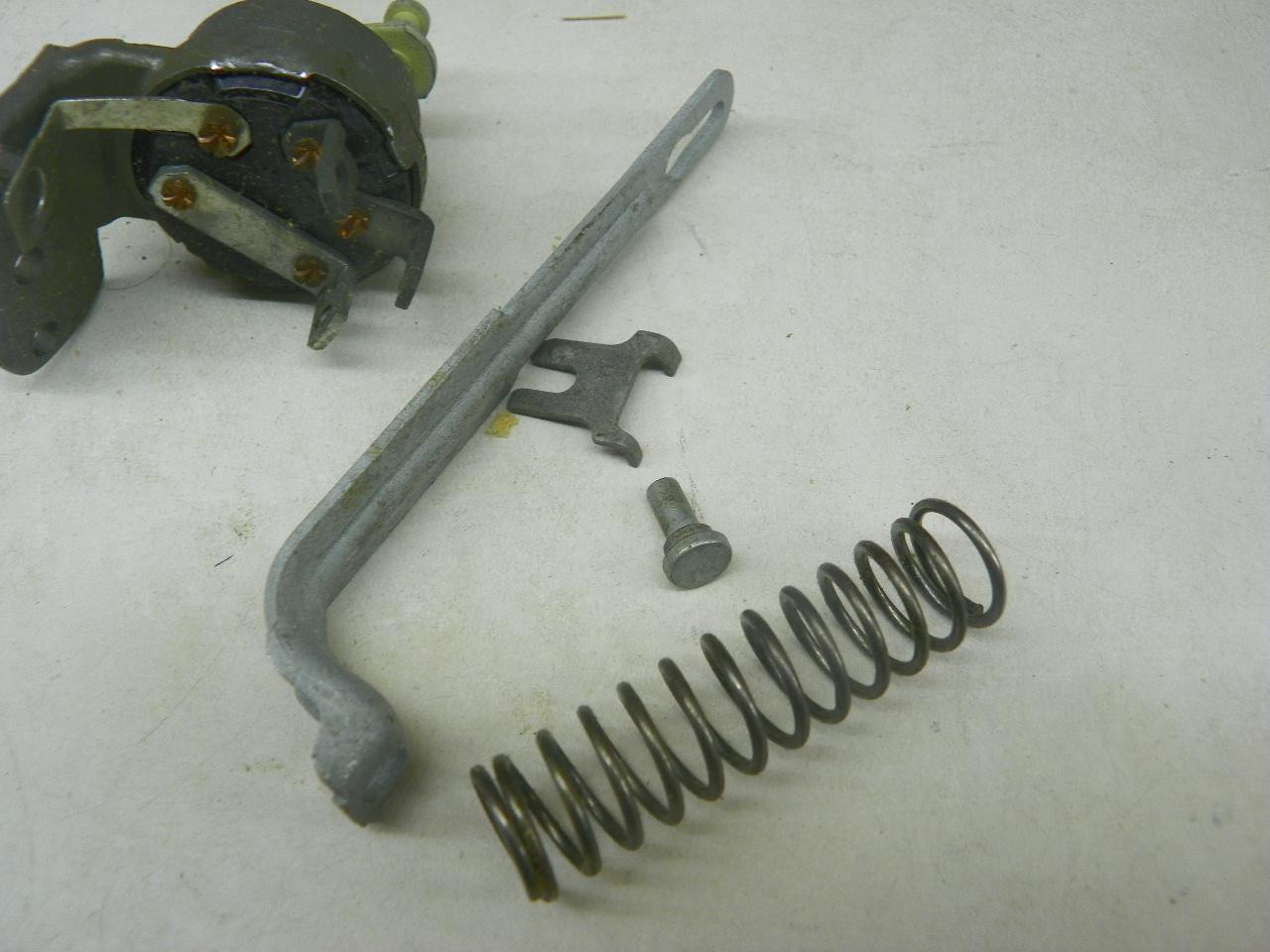 Delco-Remy 1907122 Ignition Reversing Switch for 1946-1948 Chevrolet Passenger Car restoration. - Image 5