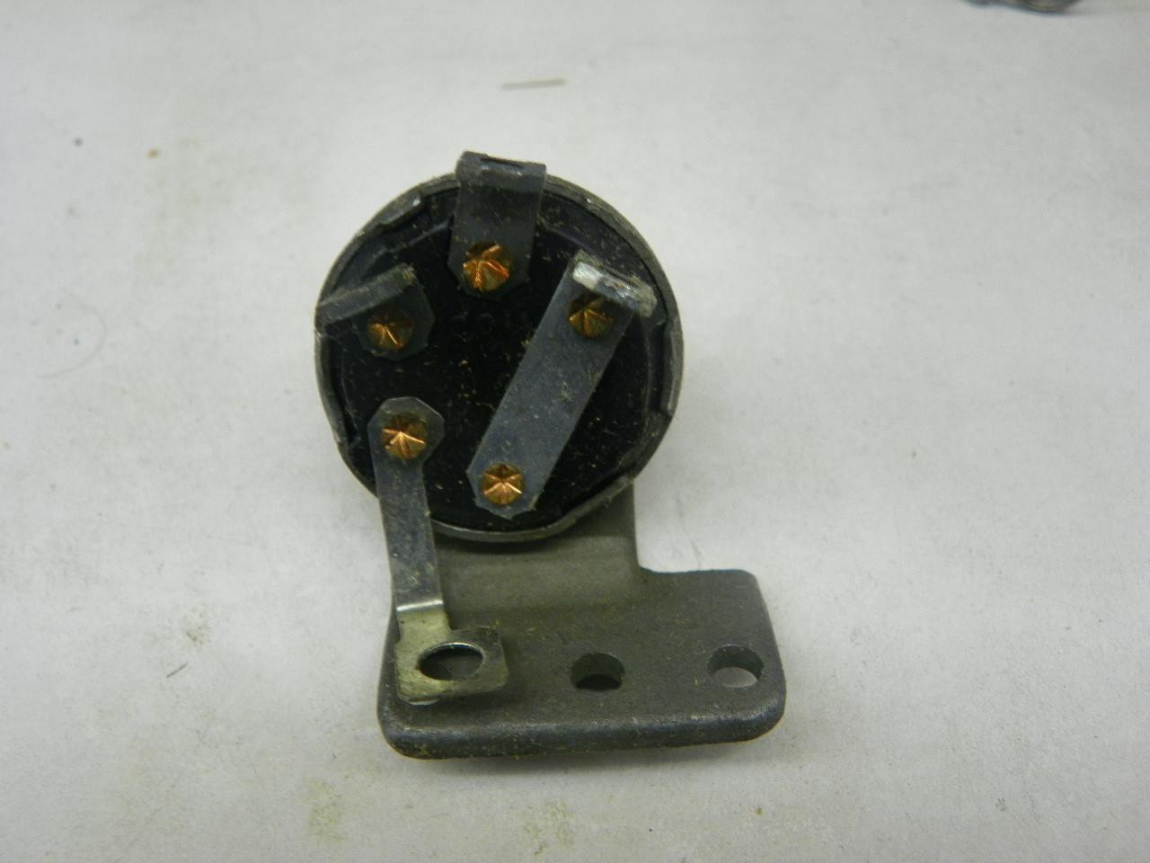 Delco-Remy 1907122 Ignition Reversing Switch for 1946-1948 Chevrolet Passenger Car restoration. - Image 6