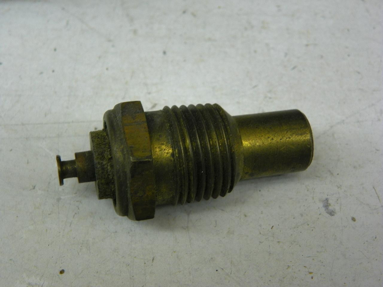 AC Delco 1513321 Coolant Temperature Gauge Sending Unit for 1958-1967 Chevrolet Corvette restoration. - Image 3