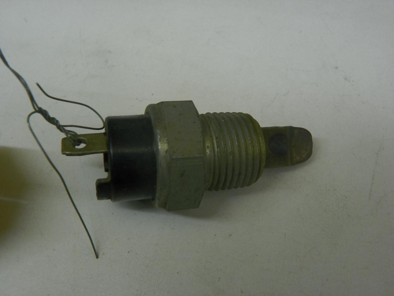 Delco 1998746 Temperature Switch for 1961-1962 Pontiac Tempest Buick Special restoration. - Image 3