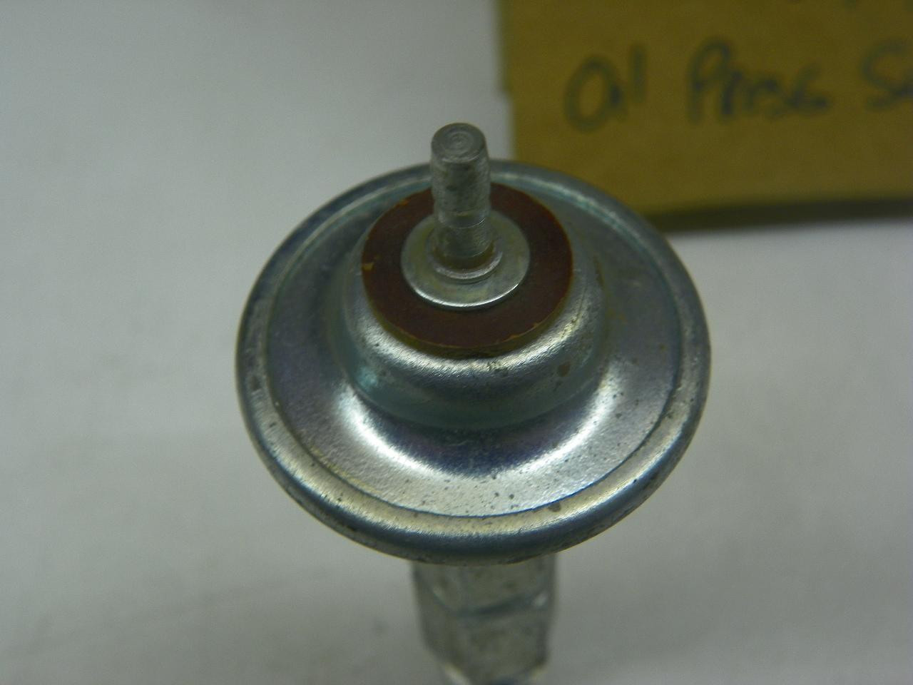 Delco 1998113 Oil Pressure Warning-Light Switch for 1951-1955 331 V8 Cadillac restoration. - Image 8