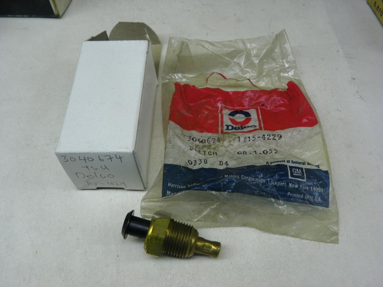 Delco 3040674 Coolant Temperature Switch for 1982-1988 GM Passenger Cars restoration. - Image 1