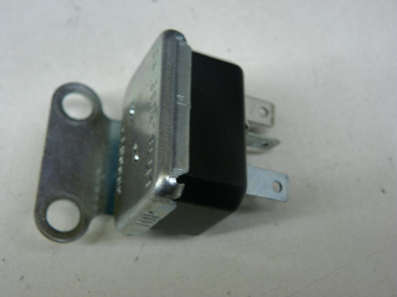GM 3990842 TCS Reversing Relay for 1971 Chevrolet Corvette Camaro Chevelle TCS emissions system restoration. - Image 4