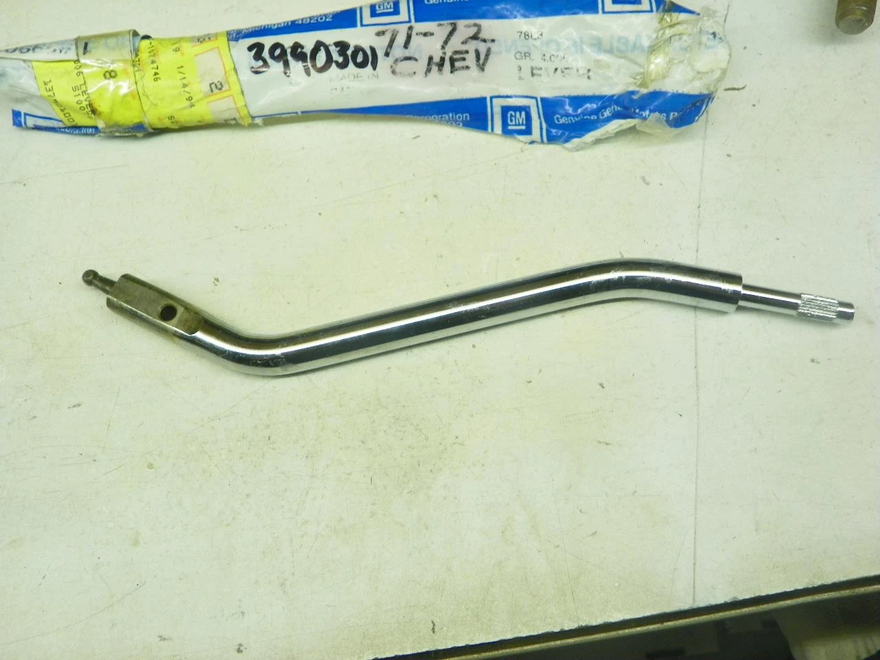 GM 3990301 Column Shift Lever for 1971-1972 Chevy GMC Truck Blazer Jimmy 3-Speed Auto/Manual restoration. - Image 3