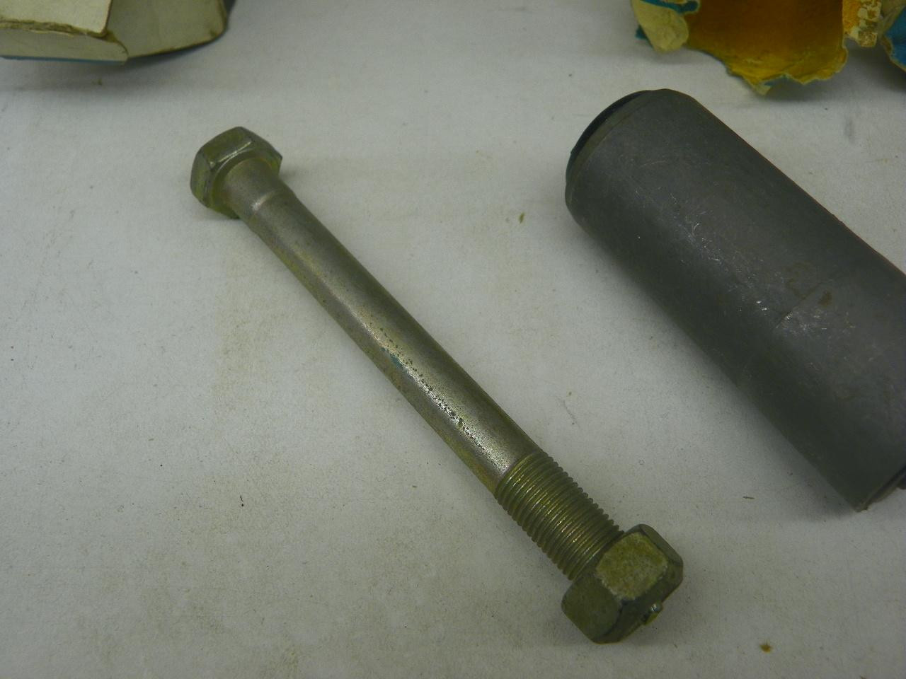 General Motors 3632127 Bushing Kit for vintage auto restoration. - Image 3