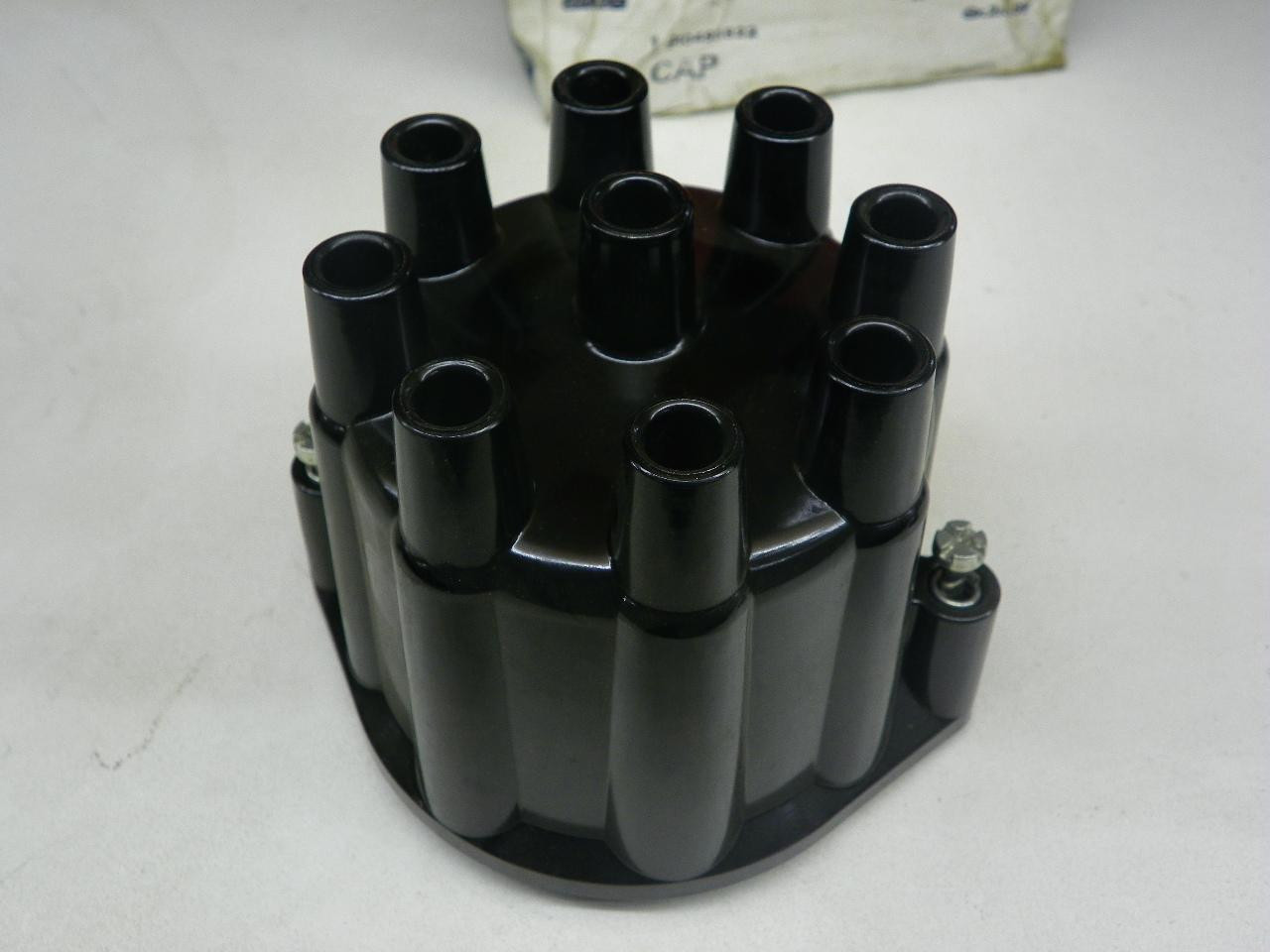 Delco Remy D352 Distributor Cap for restoration. - Image 3