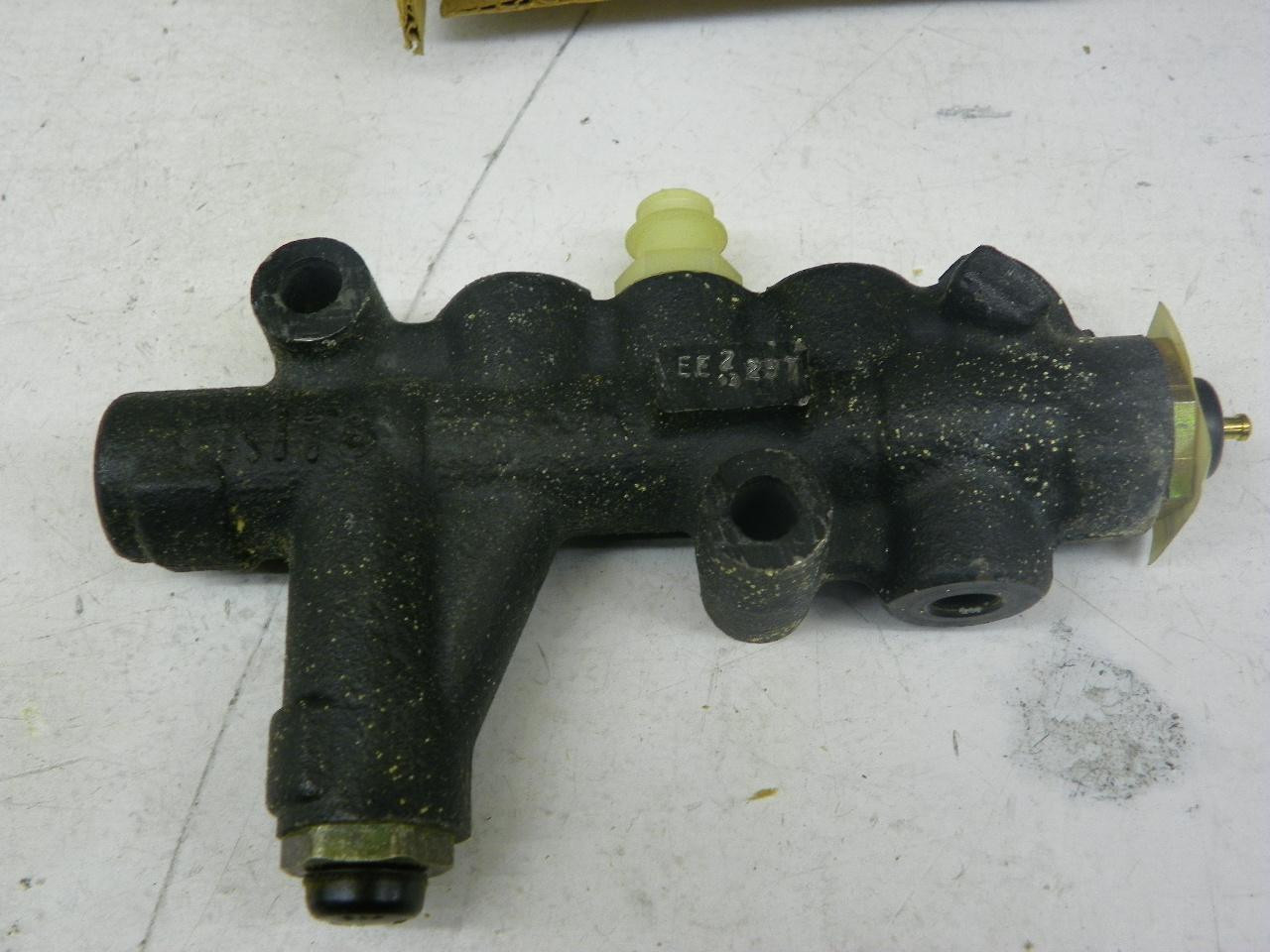 Delco 172-2095 Brake Proportioning Valve for 1985-1988 Chevrolet Monte Carlo V8 restoration. - Image 3