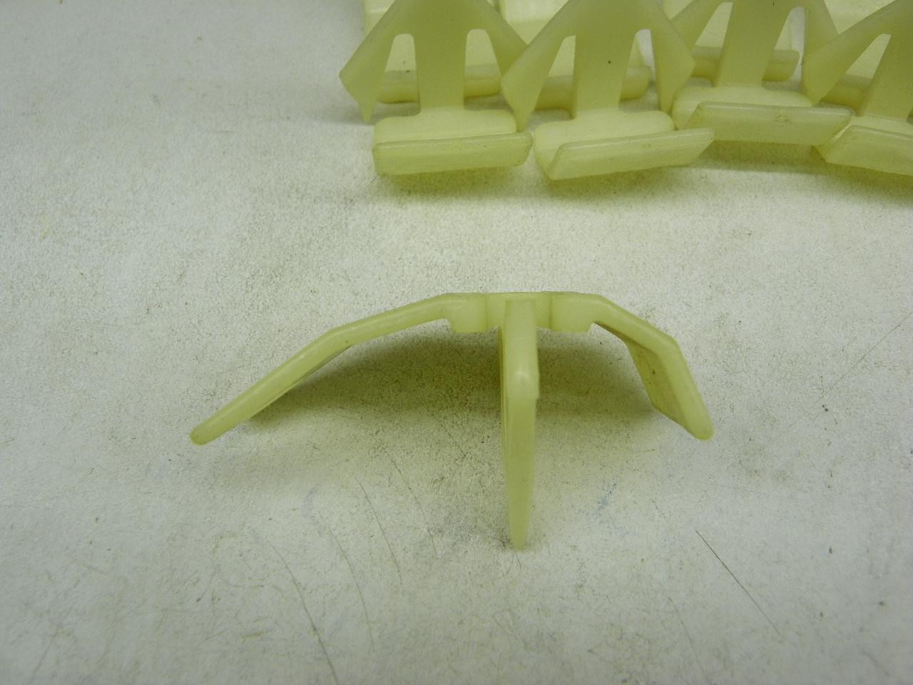 General Motors 20017921 Headliner Molding Clips NOS for vintage auto restoration. - Image 5