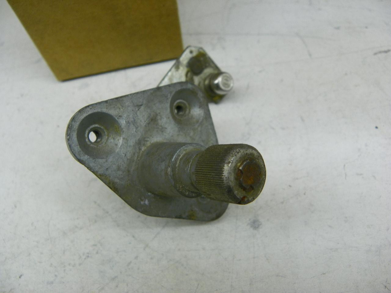 Delco 4911230 Wiper Pivot Linkage Assembly for 1963 Pontiac Full Size restoration. - Image 4