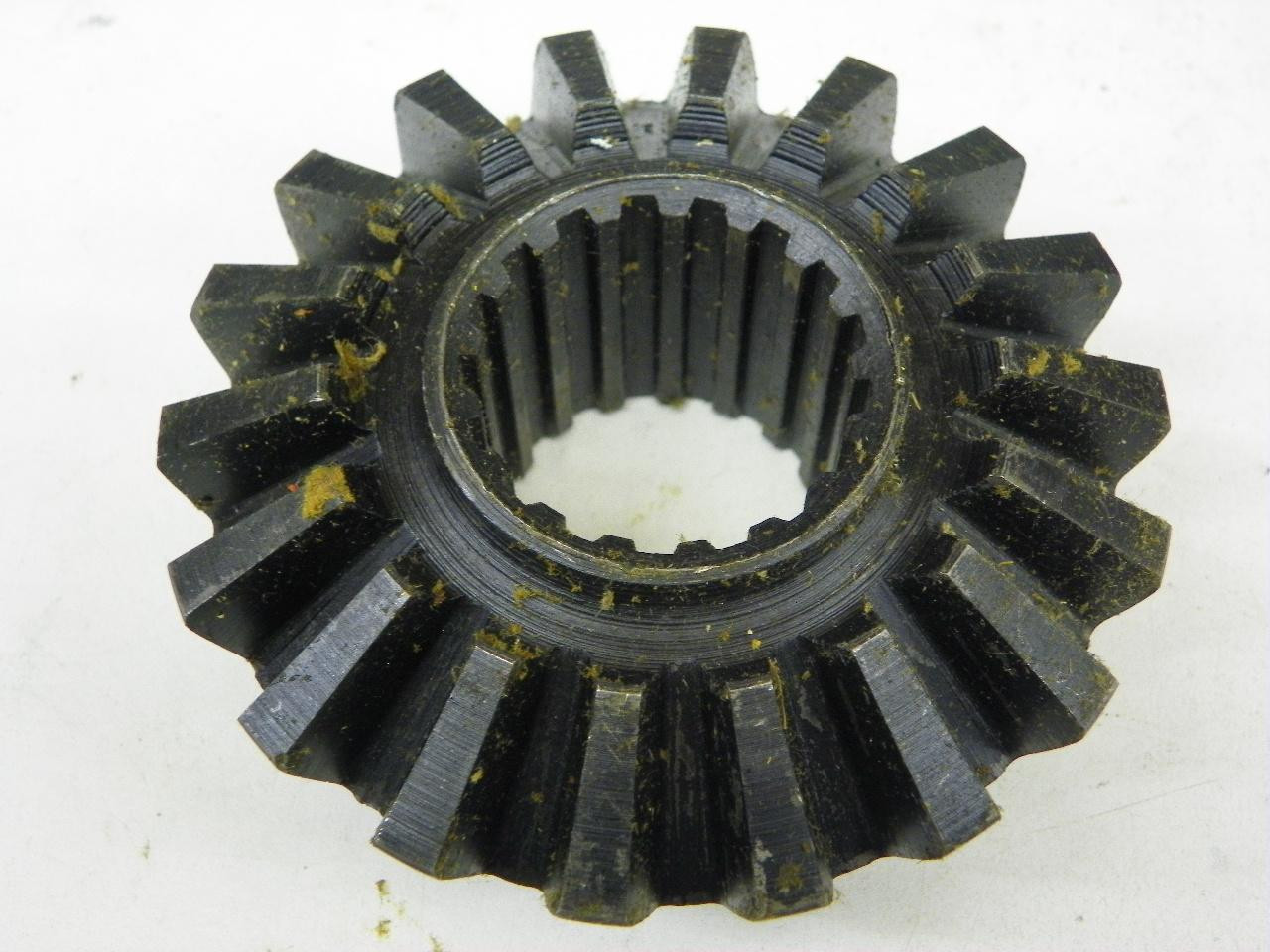 GM 3681056 Differential Side Gear for 1946-1963 Chevrolet 3/4-1 Ton Truck rear axle restoration. - Image 4
