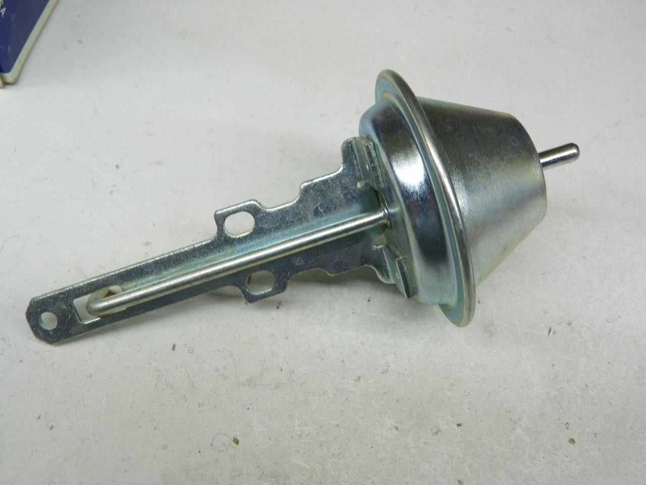 Delco Remy D1320A Distributor Vacuum Advance for 1974-1978 Chevrolet GMC Passenger Car Truck restoration. - Image 5